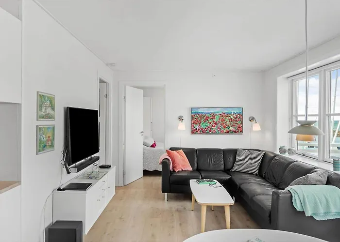 4167-borre-klintholm-havneby-67 *